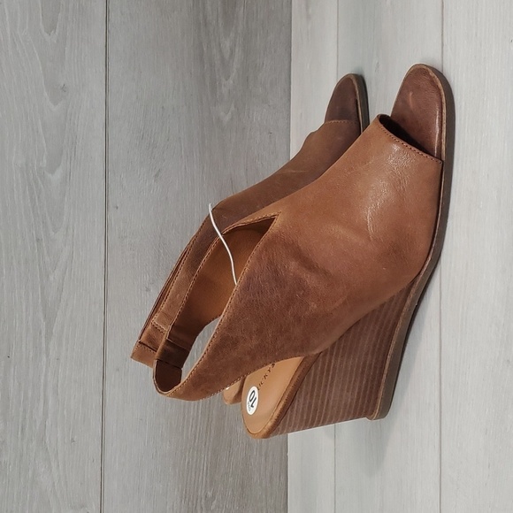 NEW Lucky Brand Womens Lordyn Open Toe Leather Wedge Ankle Shoes sz 10 - Picture 2 of 13